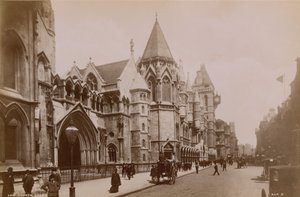 Les Royal Courts of Justice - English Photographer