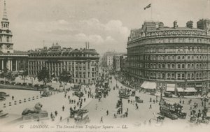 The Strand depuis Trafalgar Square, Londres - English Photographer
