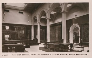 Victoria and Albert Museum, South Kensington, Londres - English Photographer