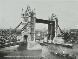 Pont de la Tour le jour de son ouverture, 1894 - English Photographer