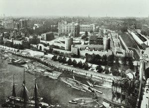 Tour de Londres, Tower Hill : depuis Tower Bridge, 1890 - English Photographer