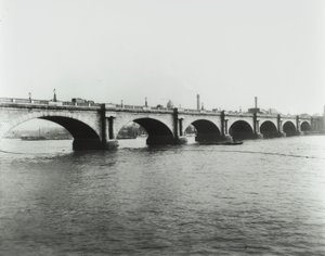 Pont de Waterloo : vue depuis la rive nord, 1895 - English Photographer