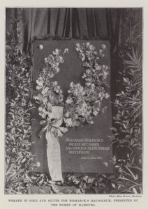Couronne en or et en argent pour le mausolée de Bismarck, présentée par les femmes de Hambourg - English Photographer