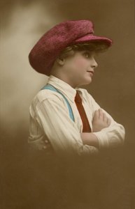 Jeune fille avec une casquette - English Photographer