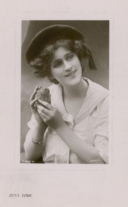 Zena Dare - English Photographer