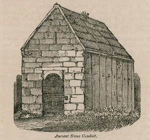 Ancien conduit en pierre