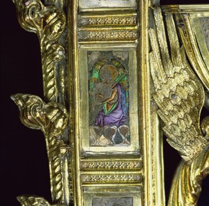 Ange jouant de la cornemuse, détail de la crosse de Guillaume de Wykeham (c.1320-1404) - English School