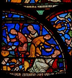 Détail de la fenêtre des Miracles représentant la mère de Geoffrey de Winchester priant Saint Thomas - English School