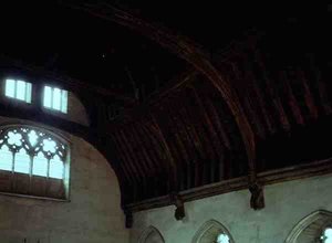 Détail du plafond dans la salle du Baron, construite en 1341 (photo) - English School