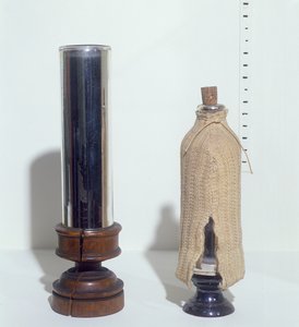 Thermos à vide Dewar, fin du XIXe siècle