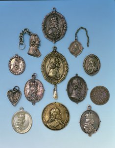 Badges de la guerre civile anglaise pour les partisans de Charles Ier (1625-49) - English School