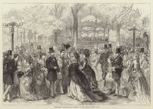 Promenade à la mode et concert aux Champs-Élysées, Paris - English School