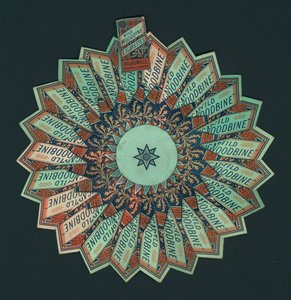 Fleur faite de vieilles boîtes de cigarettes - English School