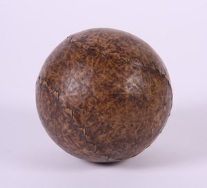 Ballon utilisé dans les premiers jeux de balle
