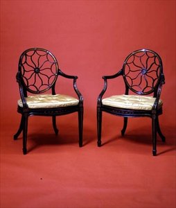 Fauteuils ébonisés et dorés de style Chippendale, fin du XVIIIe siècle - English School