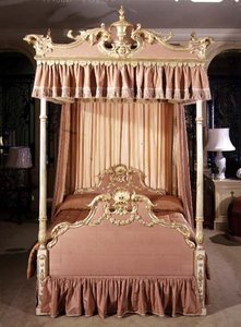 Lit à baldaquin George III, fin du XVIIIe siècle - English School