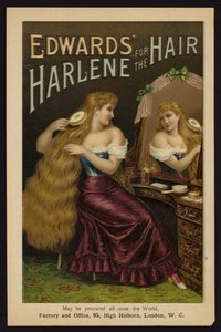 Fille brossant ses longs cheveux blonds ; Edward