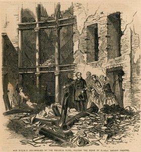 Sa Majesté, accompagnée de la Princesse Royale, visitant les ruines du Théâtre de Covent Garden, Londres - English School