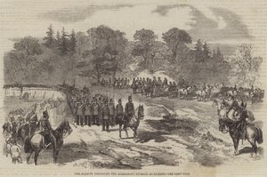 Sa Majesté inspectant la division d