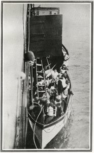 Comment les survivants du Titanic ont été récupérés par le Carpathia (détail) - English School