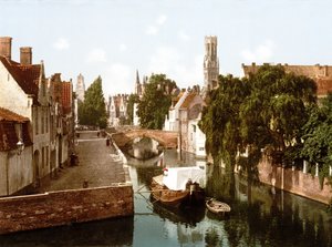 Le Quai Vert, Bruges - English School
