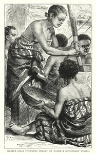 Filles indigènes pilant du millet à bord d