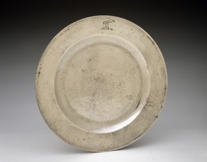 Assiette, vers 1750
