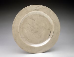 Assiette, vers 1750