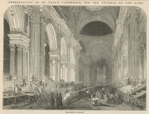 Préparatifs dans la cathédrale Saint-Paul pour les funérailles du duc