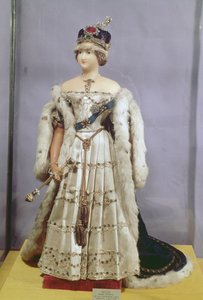 Poupée de la reine Victoria (1819-1901) vêtue de ses robes de couronnement, vers 1840 - English School