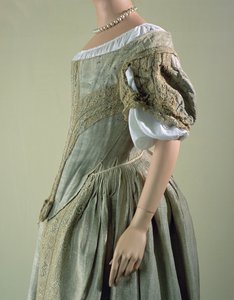 Robe en tissu d