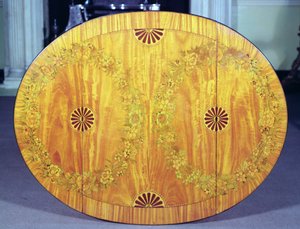 Vue de dessus de table Pembroke de style Hepplewhite, fin XVIIIe siècle