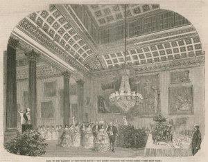 La reine entrant dans la salle à manger à Grosvenor House - English School