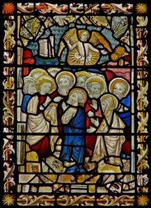 La fenêtre est représentant les Apôtres se rassemblant (pour les funérailles de la Vierge?) - English School