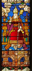 Fenêtre N2 représentant Saint Nicolas : une figure transformée de Dieu le Père à l