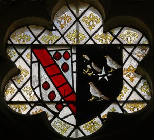 Fenêtre N5 représentant les armoiries de Fitz-Ellis et Fawkener - English School