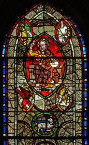 Fenêtre S représentant le Christ en majesté entouré de symboles des évangélistes - English School