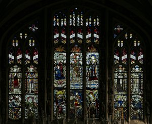 Fenêtre représentant la fenêtre est de la chapelle Beauchamp ; elle a été vandalisée par les puritains en 1643, mais a été très habilement restaurée, avec certaines figures reconstituées à partir de fragments - English School