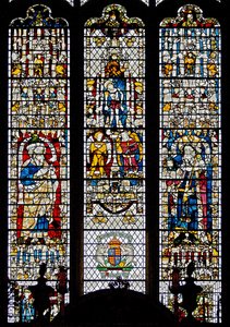 Fenêtre w12 représentant le Corpus Christi, Isaïe et le roi Edwin - English School