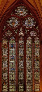Fenêtre w61 représentant des scènes de la vie de Saint Thomas Becket : aussi Sainte Marguerite, Saint Nicolas, Saint Jean Baptiste et Saint Edmond