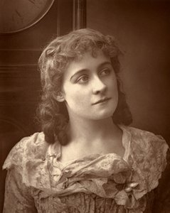 Kate Rorke, actrice britannique, dans Sophia, 1887 - Ernest Barraud
