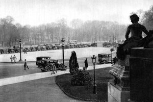 Le Rond Point et la place Georges Clemenceau, Paris, 1931