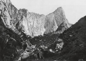Hua shan, Shensi, Le cylindre du Mont des 5 Pics, Pic du Milieu et Pic Occidental - Ernst Boerschmann