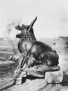Taiyuanfu, Shansi, Licorne en bronze gardant la rivière Fen