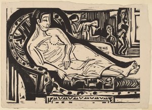Femme allongée sur un canapé