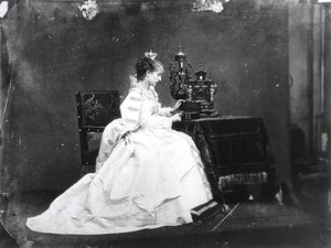 Sarah Bernhardt (1844-1923) dans le rôle de Marie de Neubourg dans 