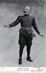 Constant Coquelin alias Coquelin aîné (1841-1909) en costume de Cyrano de Bergerac (photo n/b) - Etienne Neurdein