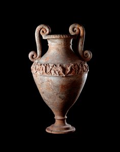 Civilisation étrusque : amphore en terre cuite d