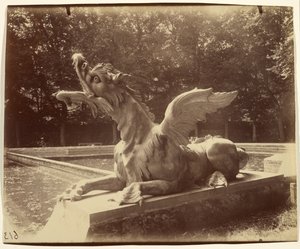Grand Trianon, Dragon par Hardy - Eugène Atget