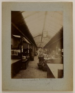 Marché des Enfants-Rouges, rue de Bretagne, 3e arrondissement, Paris - Eugène Atget